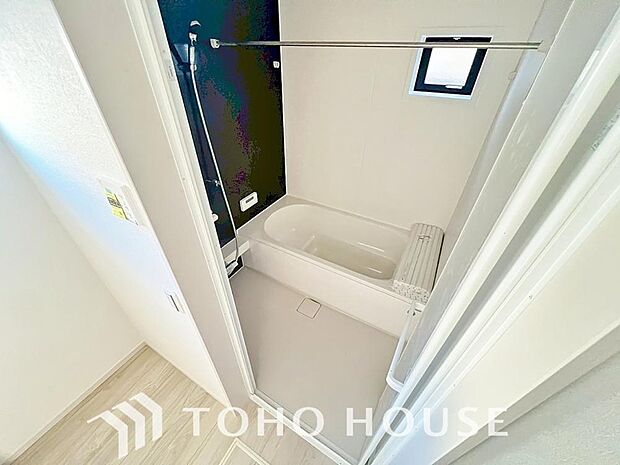 心地よいバスタイムを演出する浴室はゆとりあるサイズを採用。