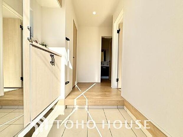 清潔感が溢れ、訪れる者すべてを「安らぎ」と「充実」で包み込みます。