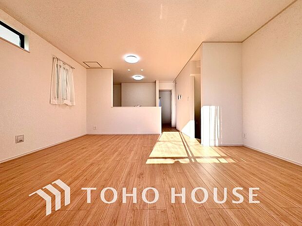 家は、ただ生活する場ではなく、笑顔の毎日、安らぎの日々のために、暮らしを愉しく、快適にする場所。