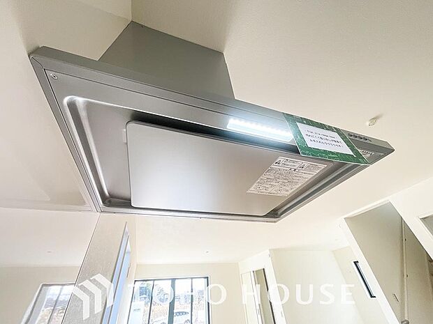 そのスタイリッシュな見た目からインテリアの一部としてもデザイン性が重視されてます。掃除のし易さも◎。