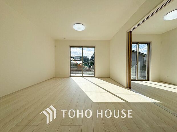 家は、ただ生活する場ではなく、笑顔の毎日、安らぎの日々のために、暮らしを愉しく、快適にする場所。