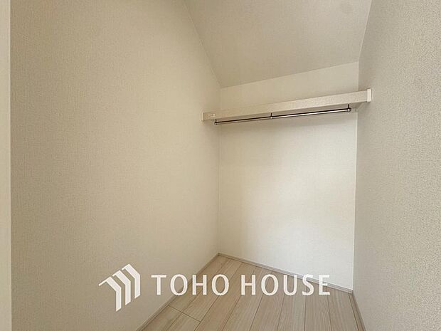 お子様のおもちゃやゴルフバック等、大きなお荷物をお持ちの方やお荷物が多い方でも安心のスペースです。