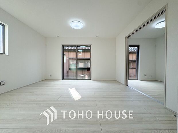 家は、ただ生活する場ではなく、笑顔の毎日、安らぎの日々のために、暮らしを愉しく、快適にする場所。