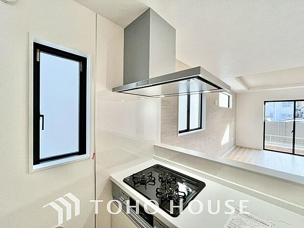 そのスタイリッシュな見た目からインテリアの一部としてもデザイン性が重視されてます。掃除のし易さも◎。