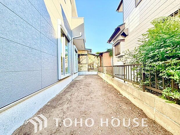 どんなお庭に仕上げるか。新生活に付いて回る楽しい悩みのひとつです。ウッドデッキの新設等ご相談下さい。