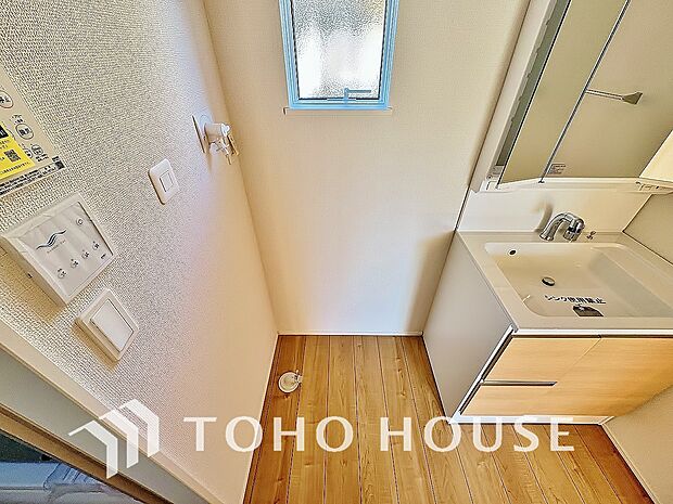 ランドリースペース。洗濯機を配置しても十分なスペースを確保しております。