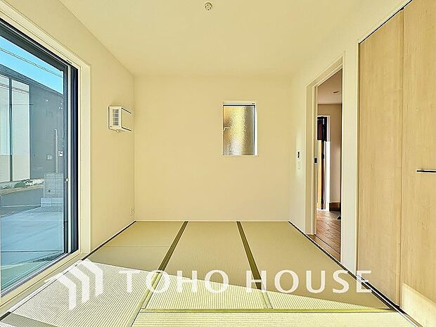 寛ぎの和空間や客間としては勿論、赤ちゃんや小さなお子様を遊ばせるスペースとしても重宝する和室。