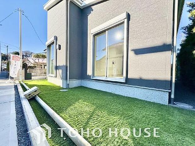 めまぐるしく過ぎ行く日々の中で、休息と癒しを提供してくれる空の下のプライベート空間があります。