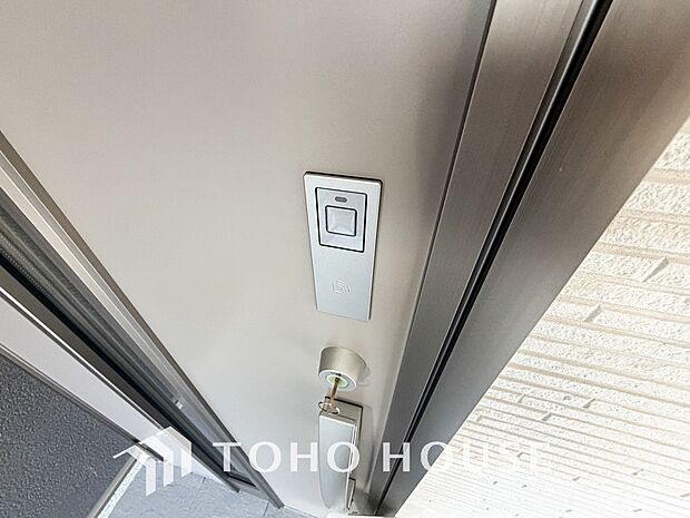 カードキーシステムは合鍵を作りづらく、ピッキングが不可能なので、防犯対策に効果的です。