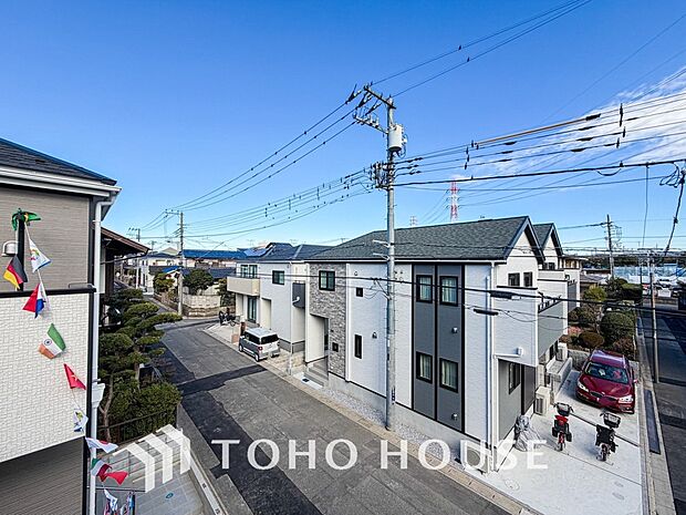 その豊かな眺望にふさわしい空間には、通風・採光にも優れ、心地よい光と風があふれています。