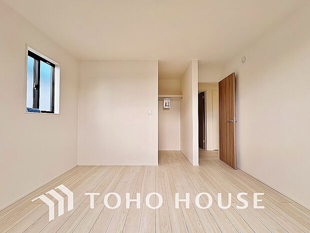 心と体をゆったりと安らげる主寝室。寝室のゆとりが大きい分だけ、暮らしの安らぎは深まります。