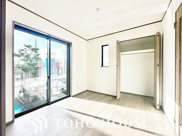 心と体をゆったりと安らげる主寝室。寝室のゆとりが大きい分だけ、暮らしの安らぎは深まります。