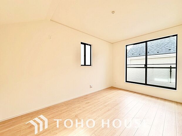 生活感を感じない空間では落ち着く事はできません。絶妙な雰囲気、配色、素材感を意識してコーディネート。