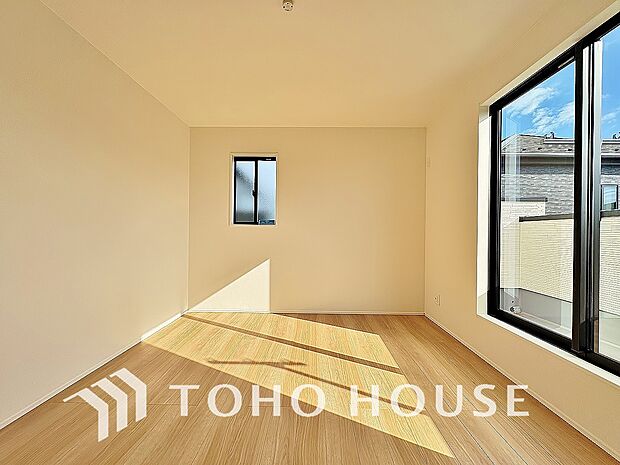 心と体をゆったりと安らげる主寝室。寝室のゆとりが大きい分だけ、暮らしの安らぎは深まります。