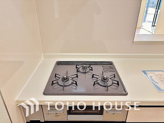 毎日料理をする、料理が好き、家族が多くて量を作る必要がある、等の方々にとっては必須の3口コンロ。