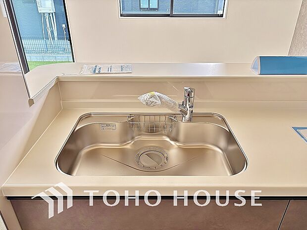 浄水と原水をボタン一つで切り替えられる浄水器一体型水洗。近年主流になりつつある人気の設備です。