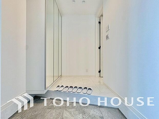 清潔感が溢れ、訪れる者すべてを「安らぎ」と「充実」で包み込みます。