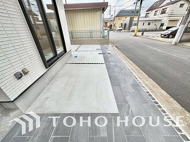 自転車やバイクなど、ゆとりのある敷地で置き場所に困ることはないでしょう。