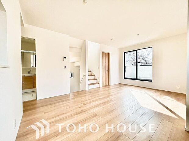 造りこんだ空間演出の妙が生み出す光と質のハーモニーはこの住宅のクオリティの良さを実感させてくれます。
