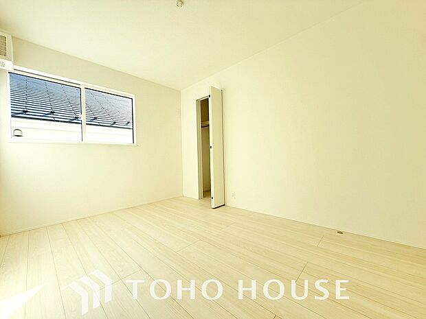 お子様の心と身体を見守る子供部屋として、小さな自立心を育むお部屋作りを見越してご覧下さい。