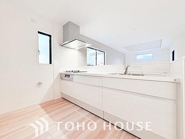 お料理の上手な方が、独壇場でお料理の腕を披露するスタイルに向いているキッチンです。