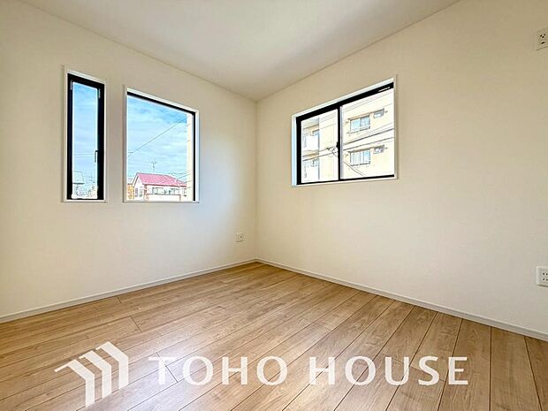 暖色系の照明は、心理的にも落ち着きを得られやすいそうです。