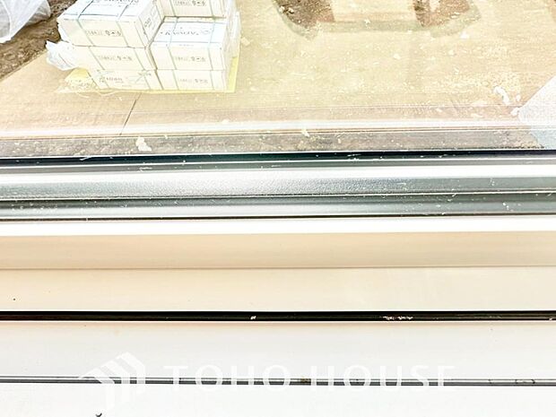 複層ガラスは結露を抑えたり、遮音にも効果を発揮します。