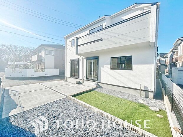 ここに住まう方々へ余すこと無く太陽の恵みを届けられるように計画・設計されております。