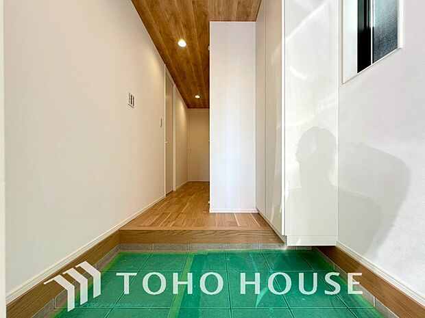 清潔感が溢れ、訪れる者すべてを「安らぎ」と「充実」で包み込みます。