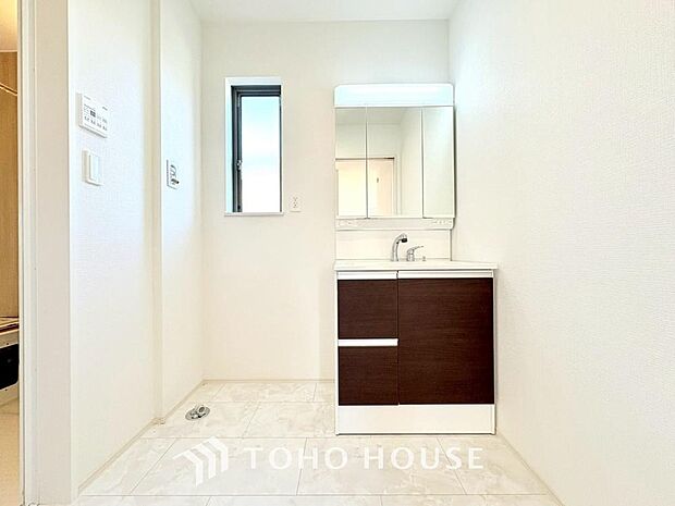 平日の朝であっても、落ち着きとくつろぎを感じられる。時間に余裕とゆとりを持たせます。