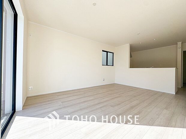 作り手の「気持ちの良いリビングでお過ごししていただきたい」という思いを感じさせます。