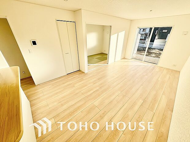 空気感という居心地の良いBGMは、暮らしのステージを彩り、心からのやすらぎと満足感を与えてくれます。