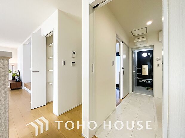 物件の陽当りや通風、周辺環境や街並みなど、資料には掲載していない情報をぜひ現地でご確認ください。