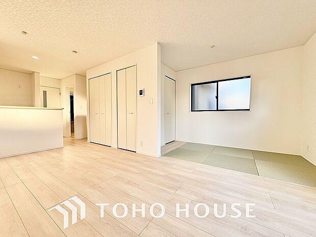 造りこんだ空間演出の妙が生み出す光と質のハーモニーはこの住宅のクオリティの良さを実感させてくれます。