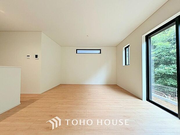 家は、ただ生活する場ではなく、笑顔の毎日、安らぎの日々のために、暮らしを愉しく、快適にする場所。