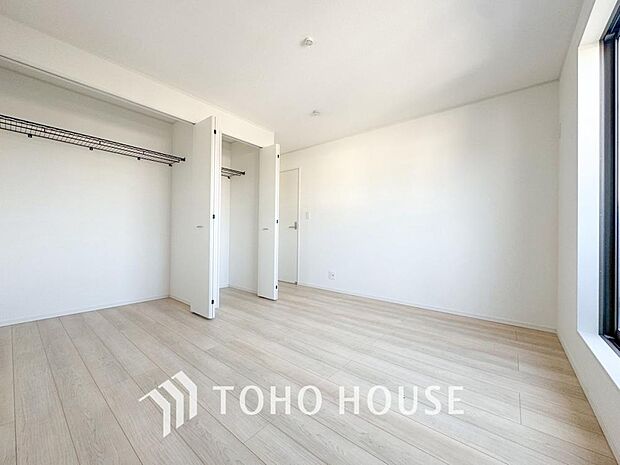 お子様の心と身体を見守る子供部屋として、小さな自立心を育むお部屋作りを見越してご覧下さい。