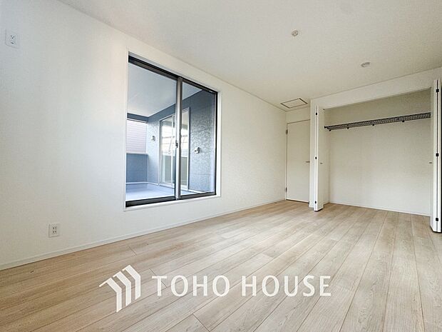 心と体をゆったりと安らげる主寝室。寝室のゆとりが大きい分だけ、暮らしの安らぎは深まります。