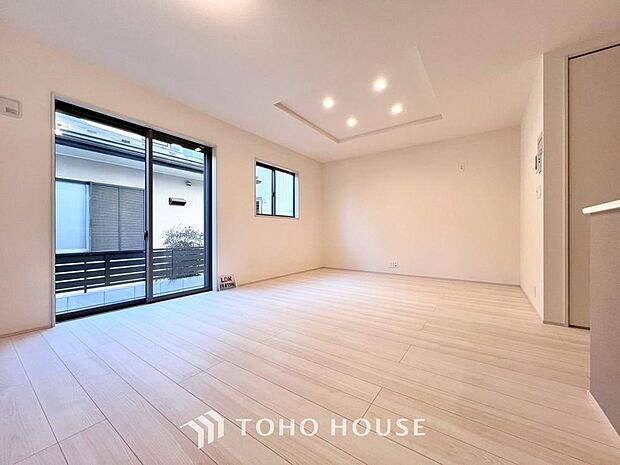 家は、ただ生活する場ではなく、笑顔の毎日、安らぎの日々のために、暮らしを愉しく、快適にする場所。