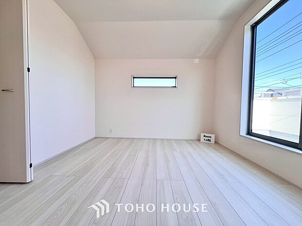 暖色系の照明は、心理的にも落ち着きを得られやすいそうです。