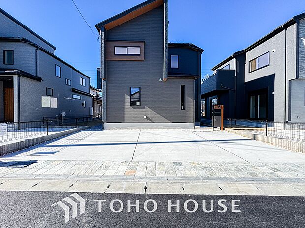 家のすぐ前に駐車場があるため、出入庫がスムーズで時間を気にせず快適にご利用いただけます。