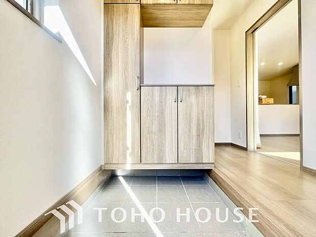 清潔感が溢れ、訪れる者すべてを「安らぎ」と「充実」で包み込みます。