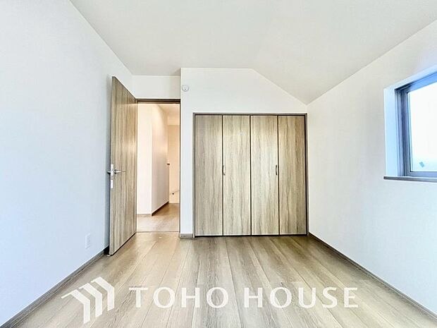 生活感を感じない空間では落ち着く事はできません。絶妙な雰囲気、配色、素材感を意識してコーディネート。