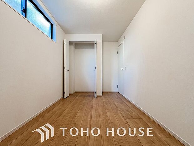 白を基調とした室内は、明るい住空間を造り出すだけでなく、清潔感をもたらしてくれます。