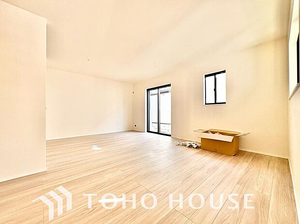 造りこんだ空間演出の妙が生み出す光と質のハーモニーはこの住宅のクオリティの良さを実感させてくれます。