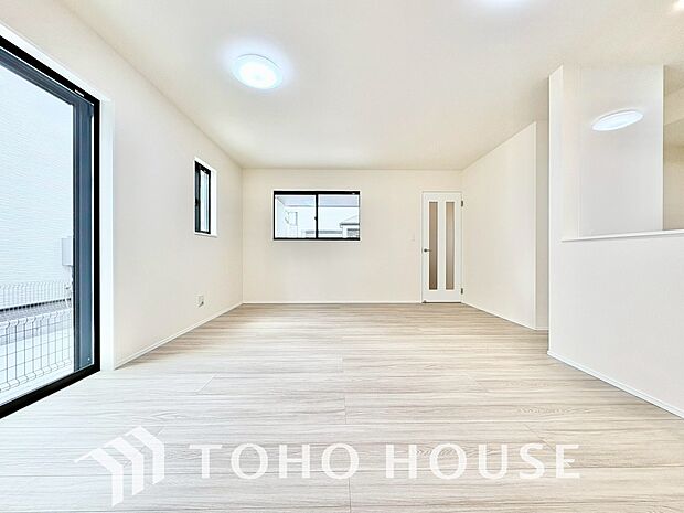 家は、ただ生活する場ではなく、笑顔の毎日、安らぎの日々のために、暮らしを愉しく、快適にする場所。