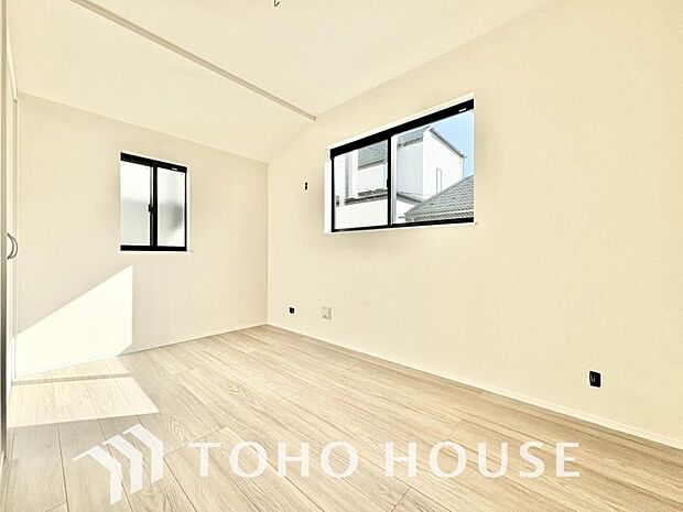 暖色系の照明は、心理的にも落ち着きを得られやすいそうです。