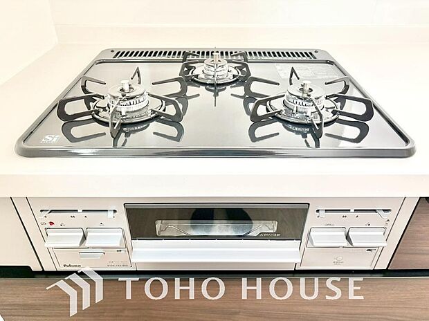 毎日料理をする、料理が好き、家族が多くて量を作る必要がある、等の方々にとっては必須の3口コンロ。