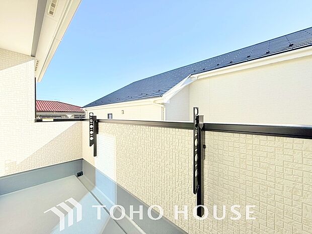 通風・採光にも優れ、心地よい光と風があふれています。