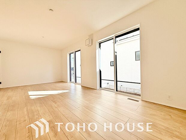 白を基調とした室内は、明るい住空間を造り出すだけでなく、清潔感をもたらしてくれます。