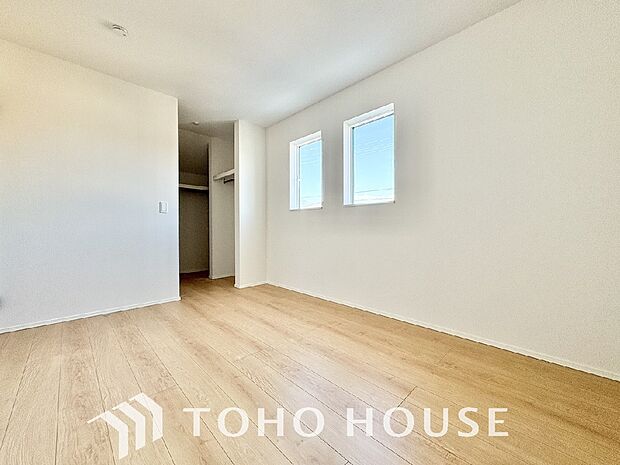 お子様の心と身体を見守る子供部屋として、小さな自立心を育むお部屋作りを見越してご覧下さい。